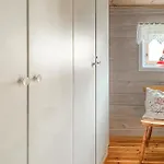 Beach Front Home In Lyngdal With House Sea View *