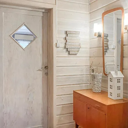 2 Bedroom Stunning In *