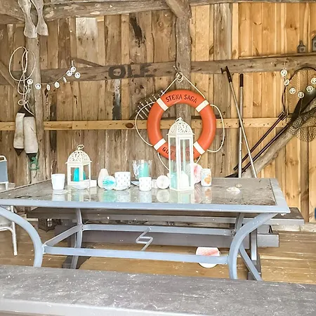 Beach Front Home In Lyngdal With House Sea View * 灵达尔
